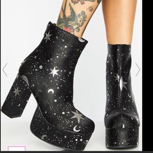 Current Mood Lyra Boots size 6